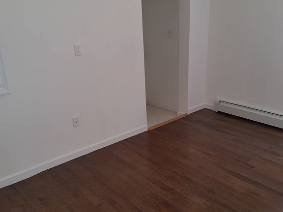 4th image of 126-40 147st