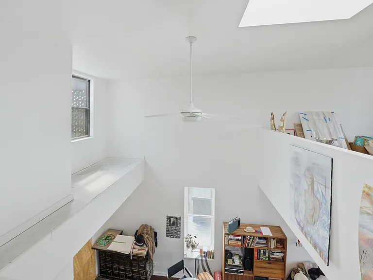 903 W 19th St #3 — Photo 5