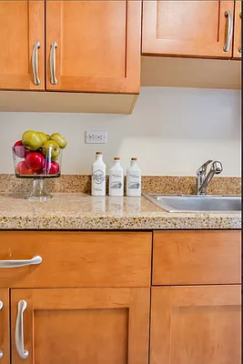 Rented by Compass | media 42