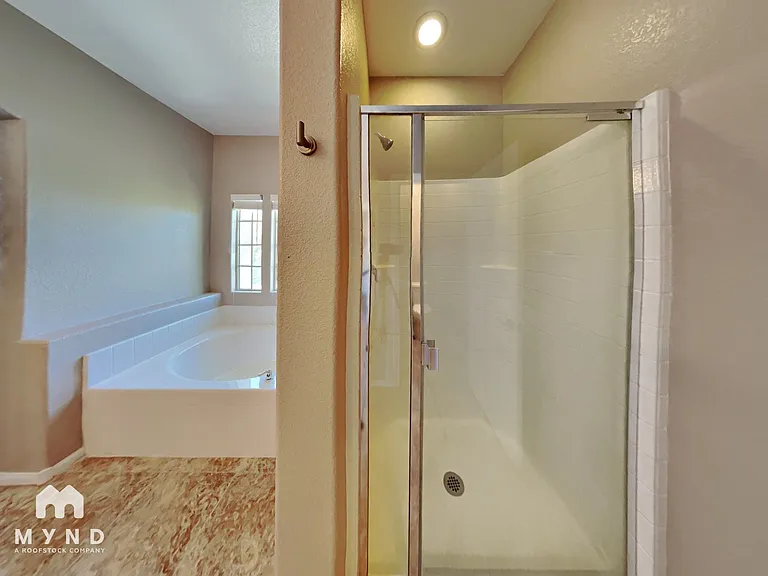 8459 Spirit Vale Ave — Photo 10