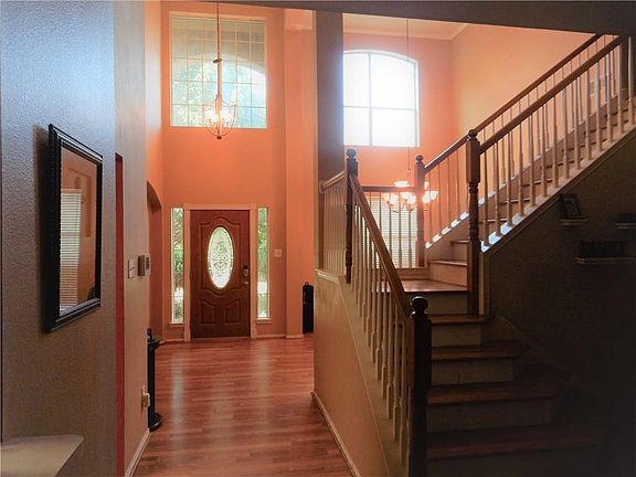 2nd image of 8320 Summer Park Dr