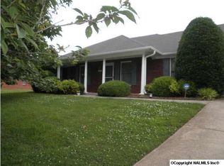 103 Silver Oak Ln NW, Huntsville, AL 35806