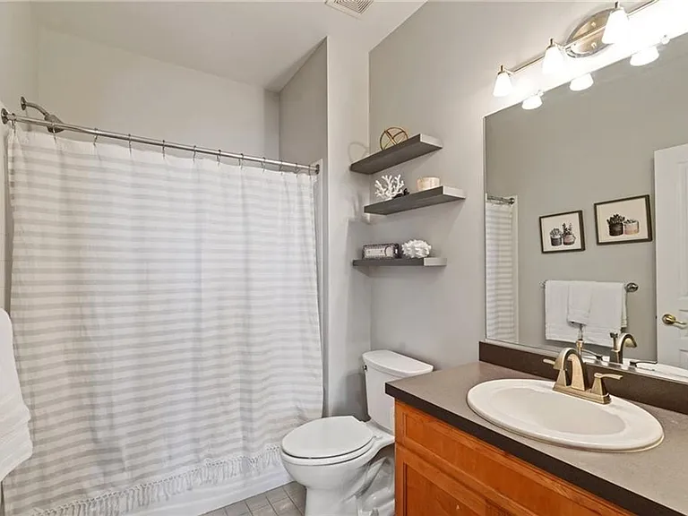 303 Brooke Ave #205 — Photo 22
