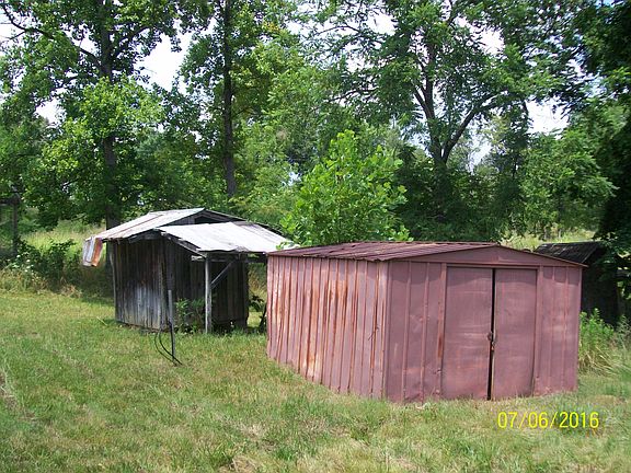 Exterior Features