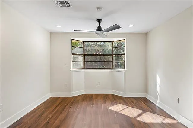 72420 Bullard St — Photo 7