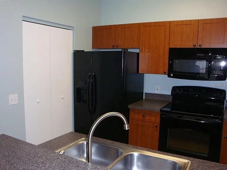 2209 Portofino Pl #5-2516 — Photo 9