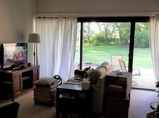 16 Pine Orchard Rd APT 19, Branford, CT 06405