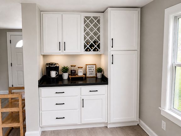 3rd image of 77 Cayuga St #1