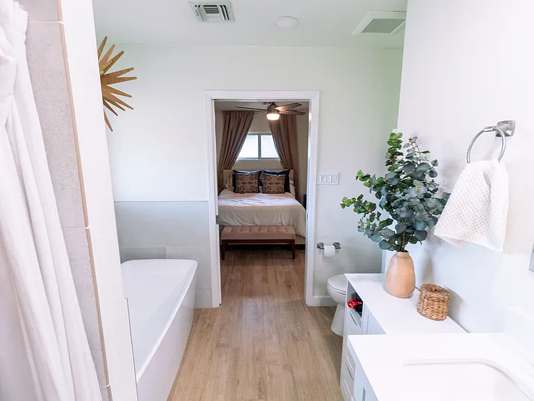 7244 E Coronado Rd — Photo 11