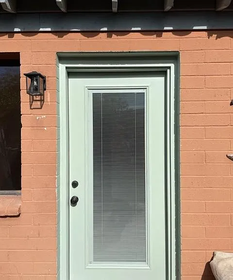 2732 E Helen St — Photo 11