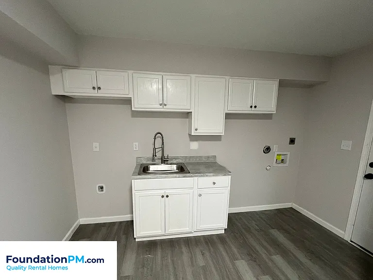 4911 Shayne Cv — Photo 3