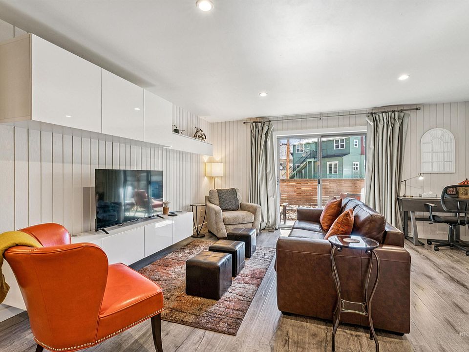 1st image of 925 N 9th St APT 20