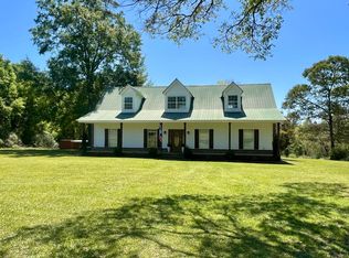 95 Joycelyn Dr, Moselle, MS 39459