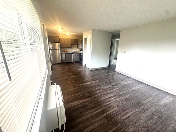 Living Room to kitchen view
