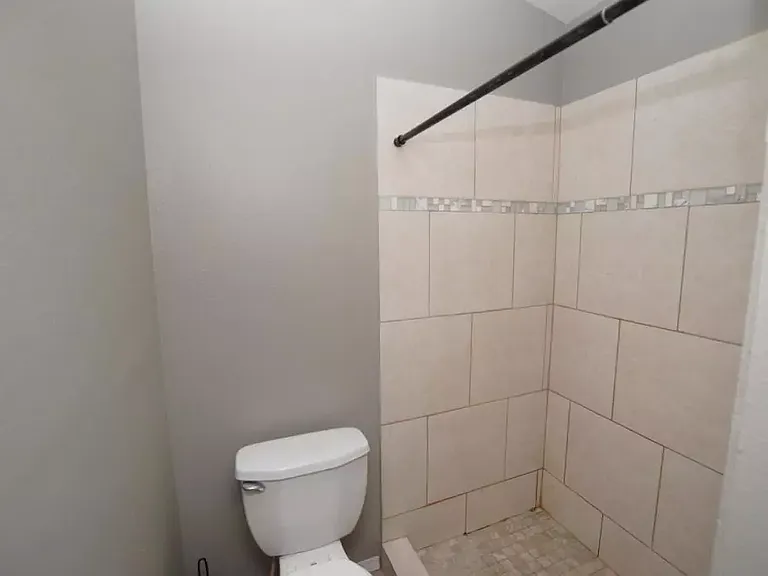 11382 Aston Hall Dr S — Photo 19