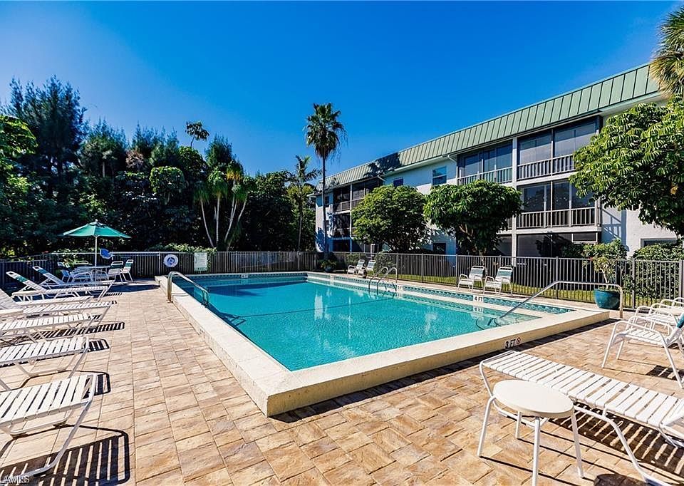 2nd image of 3030 Binnacle Dr APT 202