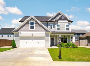 19 Winchester Dr, Rossville, GA 30741