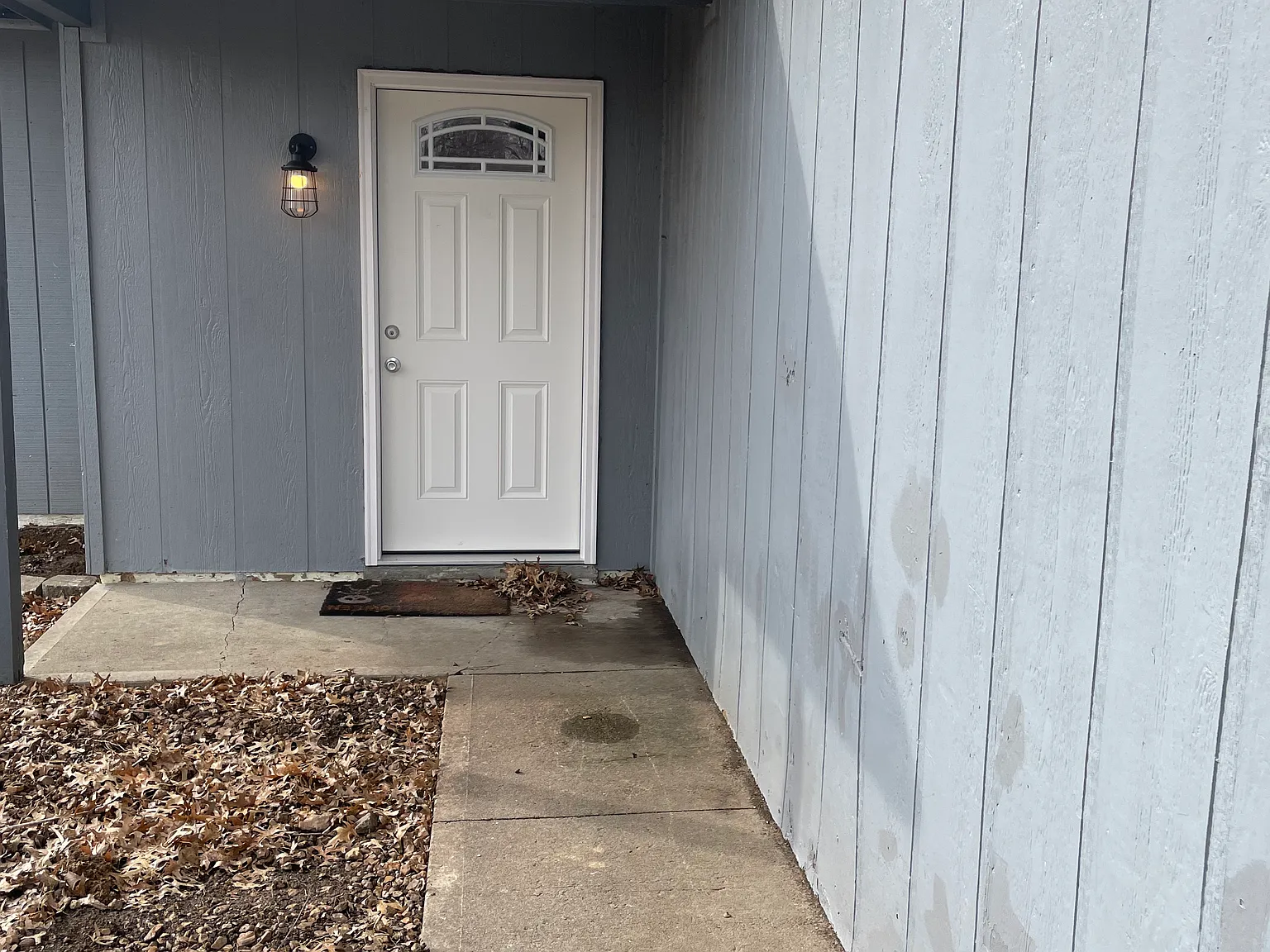 2 bed, 1100 sqft, $1,200 — Photo 1