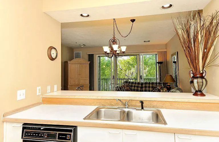 619 Cedars Ct — Photo 33