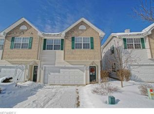 43 Elm Creek Way, Aurora, OH