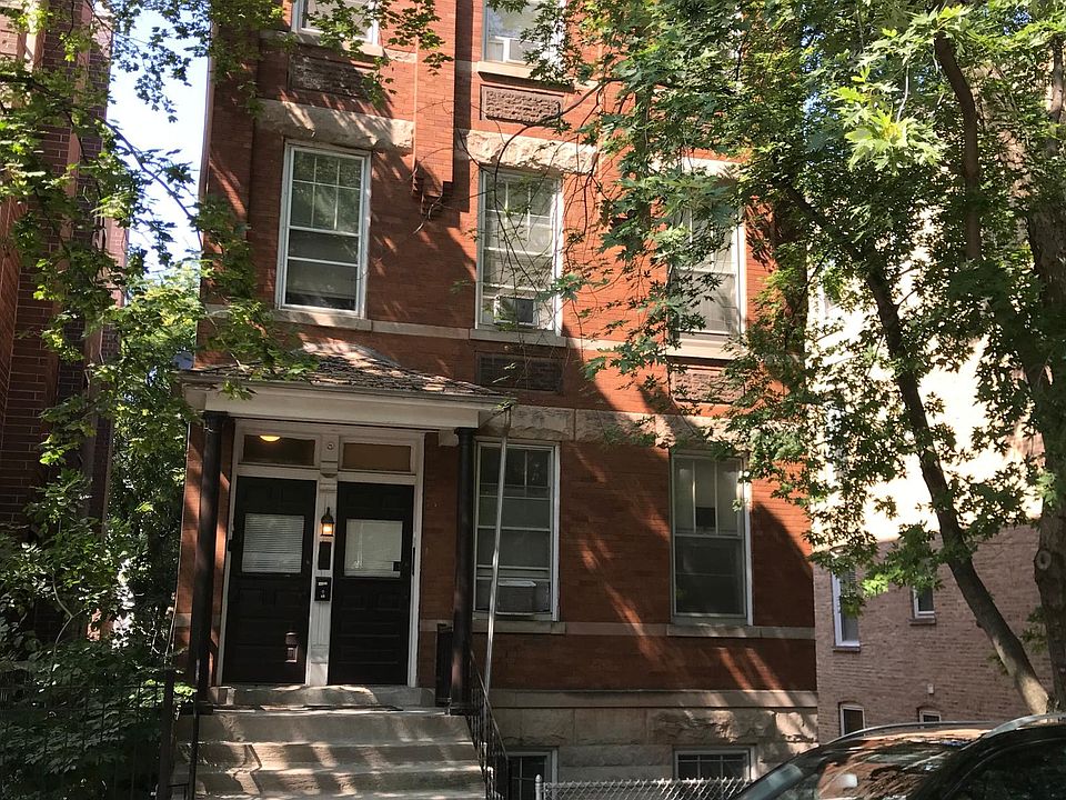 1st image of 2222 W Lyndale St #1