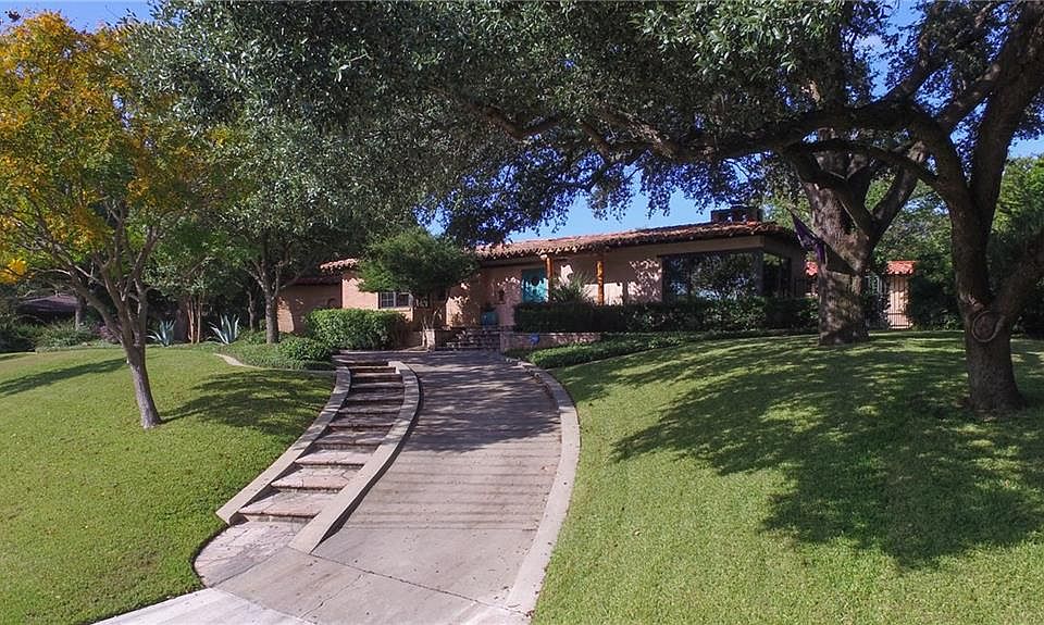 1st image of 3672 Encanto Dr