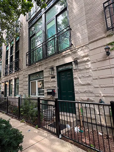 1706 W Pearson St Photo 1