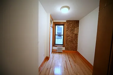 Rented by Metropolitan Realty