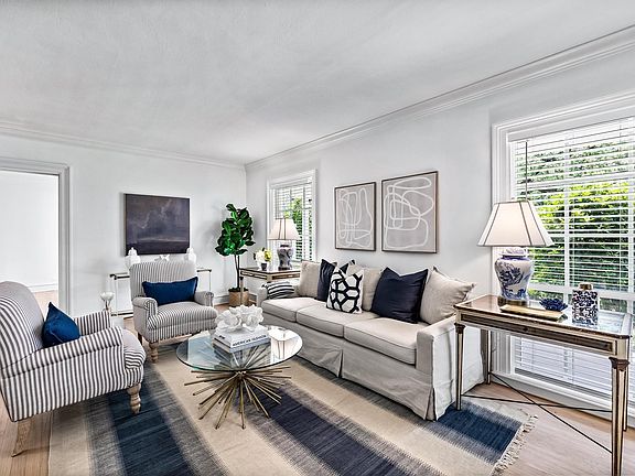 5th image of 4538 Roland Ave