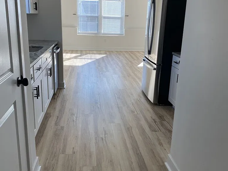 44 Yale Ave — Photo 29