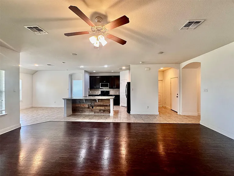 3032 Angelina Ct — Photo 3