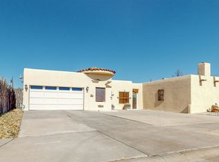417 Camino Miramontes, Espanola, NM 87532