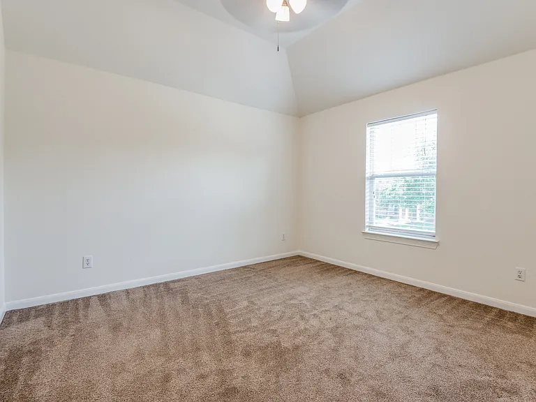 14575 Daneway Dr — Photo 26
