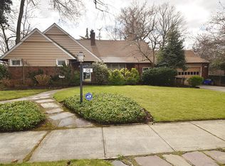 238 E Dover St, Valley Stream, NY 11580