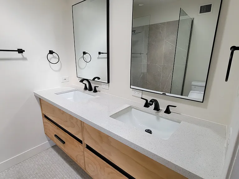 2107 S Ventura Dr — Photo 28