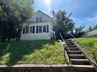 1614 13th Ave, Moline, IL 61265