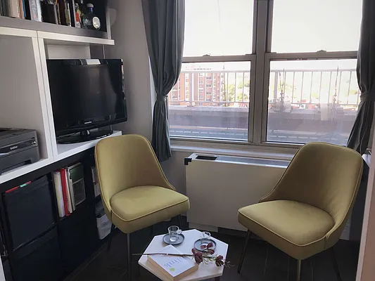Sold by Remax City Square | media 8
