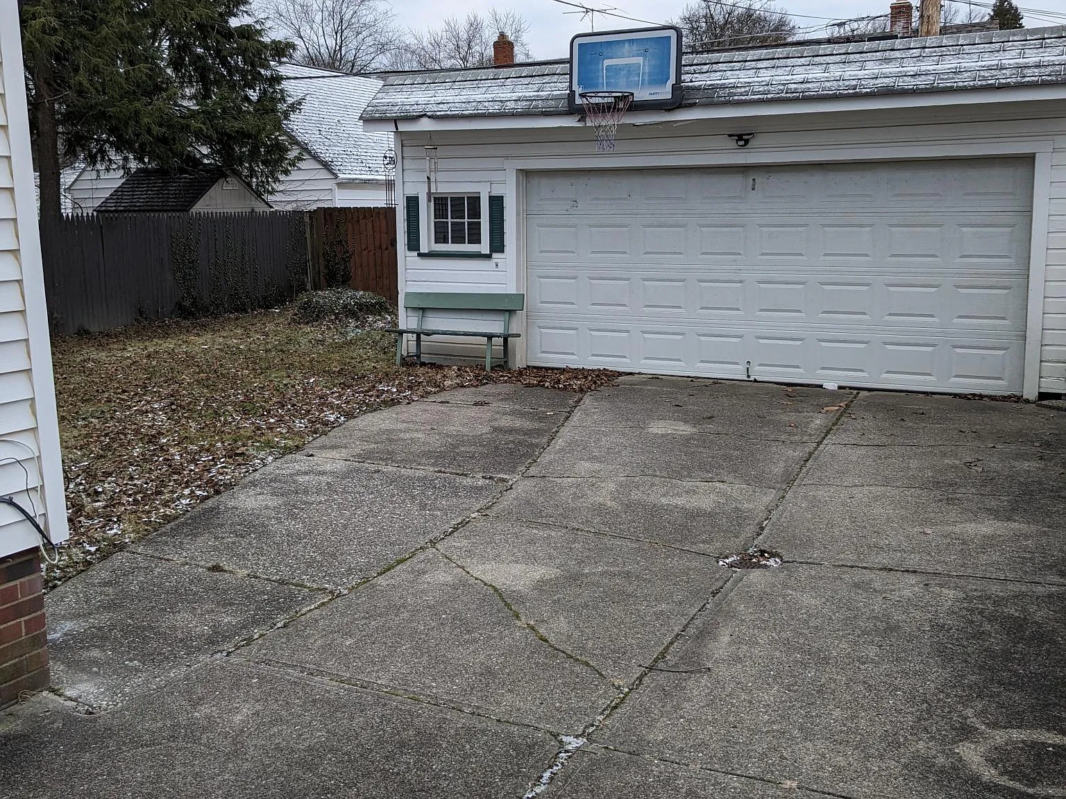 3 bed, 1370 sqft, $1,750 — Photo 2