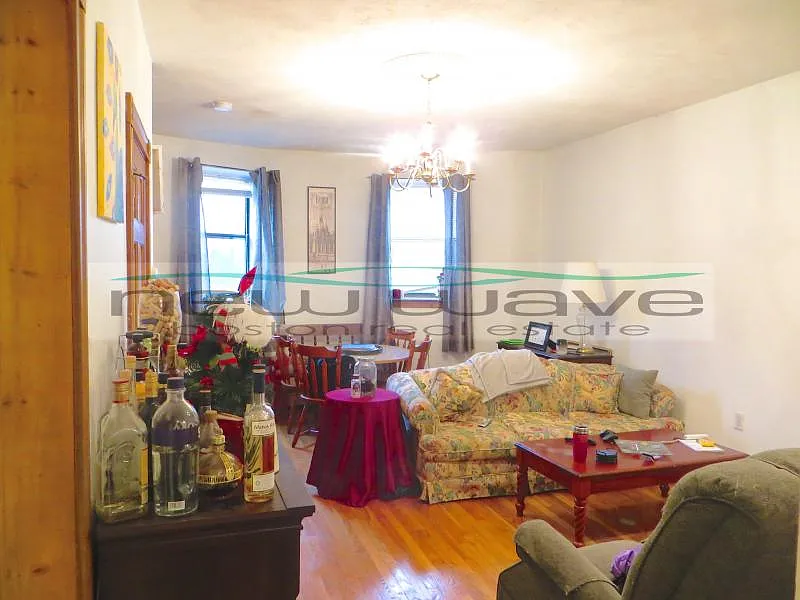 518 Massachusetts Ave #1