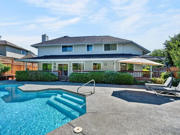 421 Greens Drive, Healdsburg, CA 95448