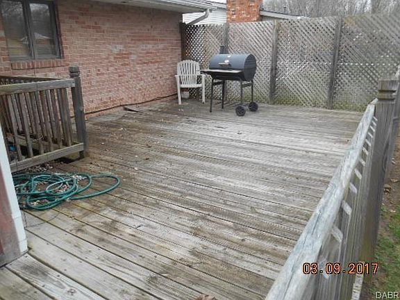 3rd image of 6226 Carriage Dr
