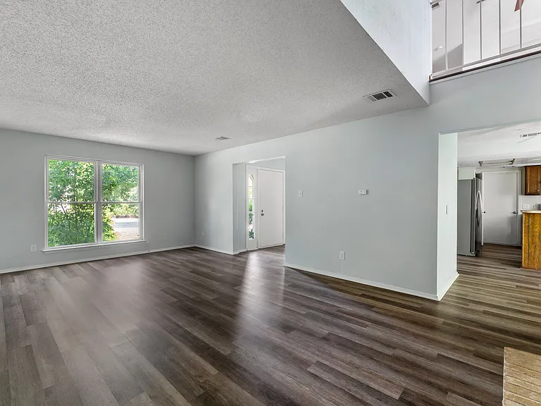 11809 Eubank Dr — Photo 5