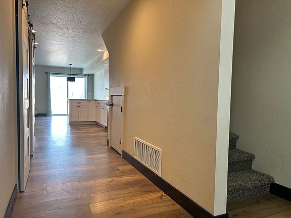3rd image of 823 Lake Francis Dr