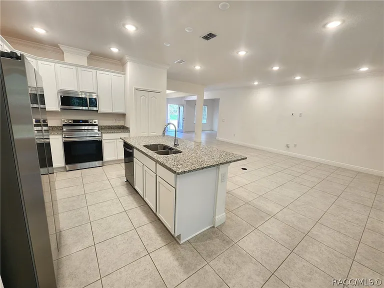 88 Linder Dr — Photo 6