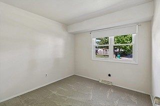 3rd image of 1207 4th Ave SE