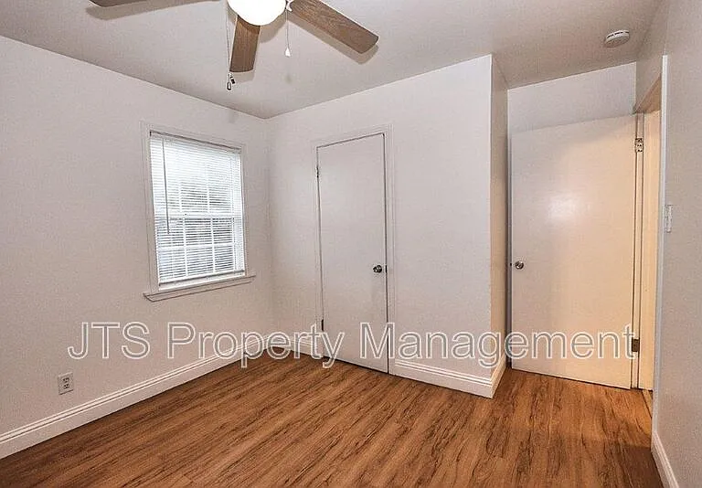 5302 Gordon Dr — Photo 14