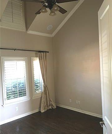 2nd image of 7001 Redstone Ln