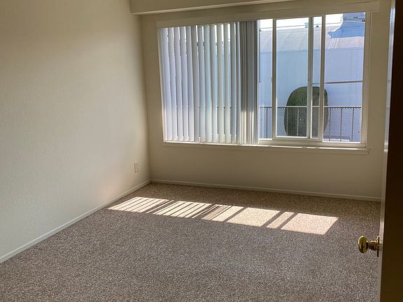 5th image of 1756 Broadway St APT 15