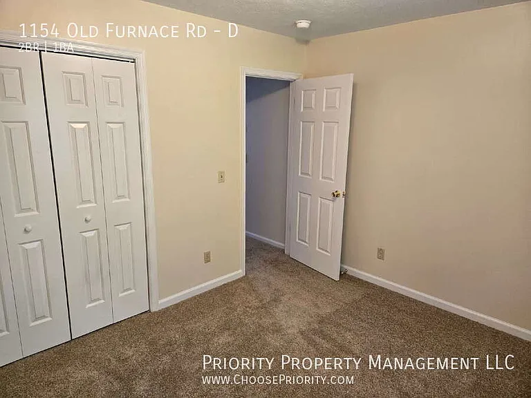 1154 Old Furnace Rd #D — Photo 6
