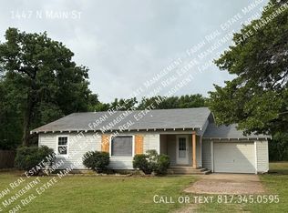 1447 N Main St, Mansfield, TX 76063